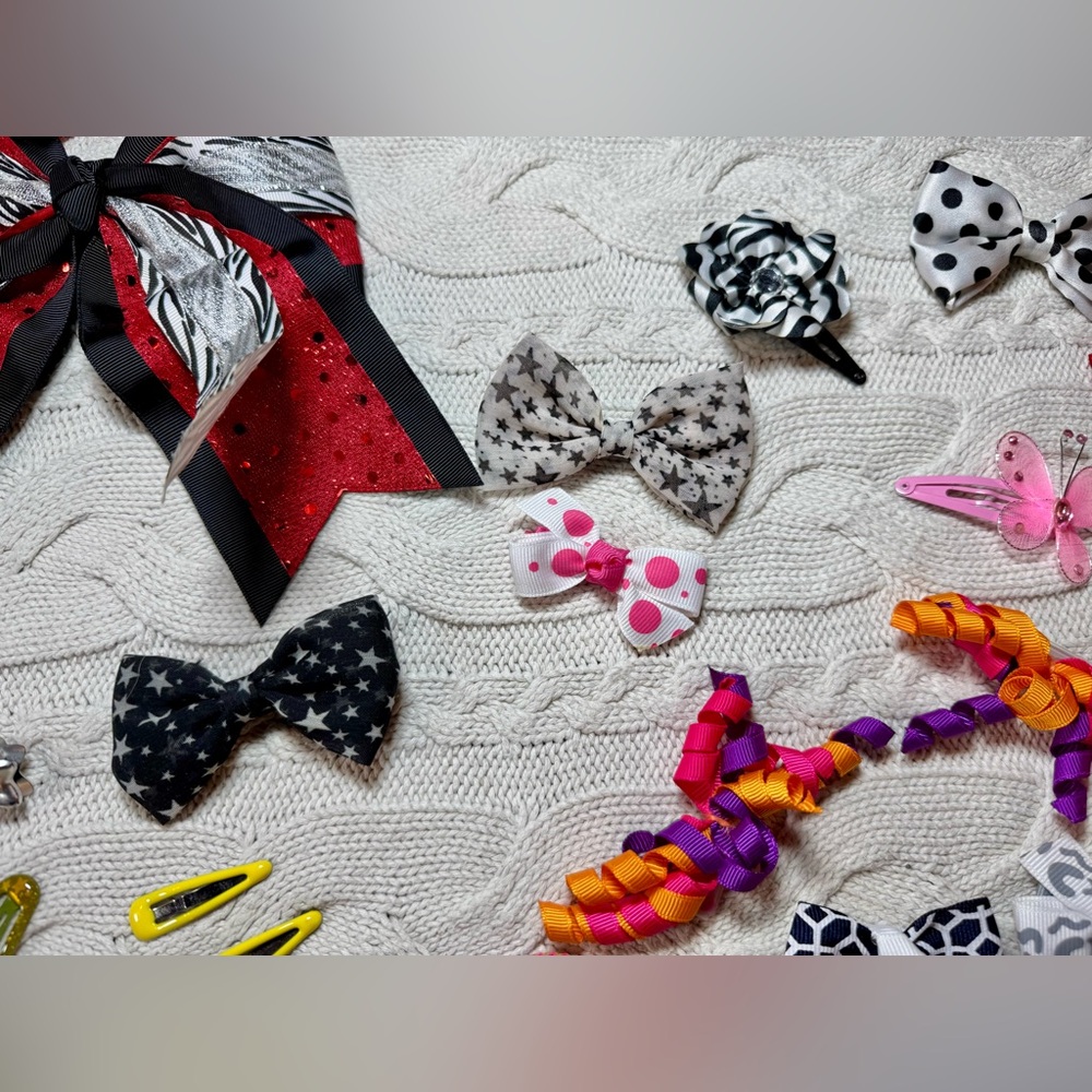 Lot of Kid’s Hair Accessories #1085 - Picture 5 of 10